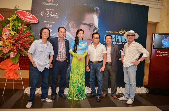 Hoa hậu Thu Hoài đồng hành cùng Liveshow Elvis Phương